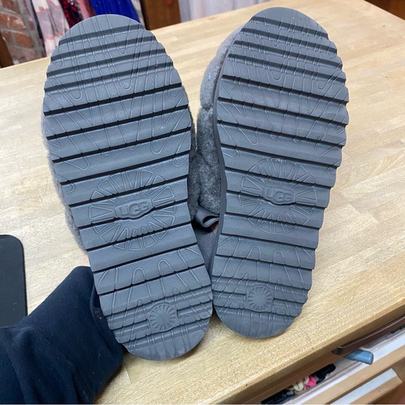 UGG Gray Super Fluff Slippers Sz 7 - Picture 6 of 6
